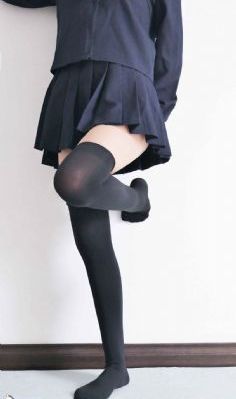 女生